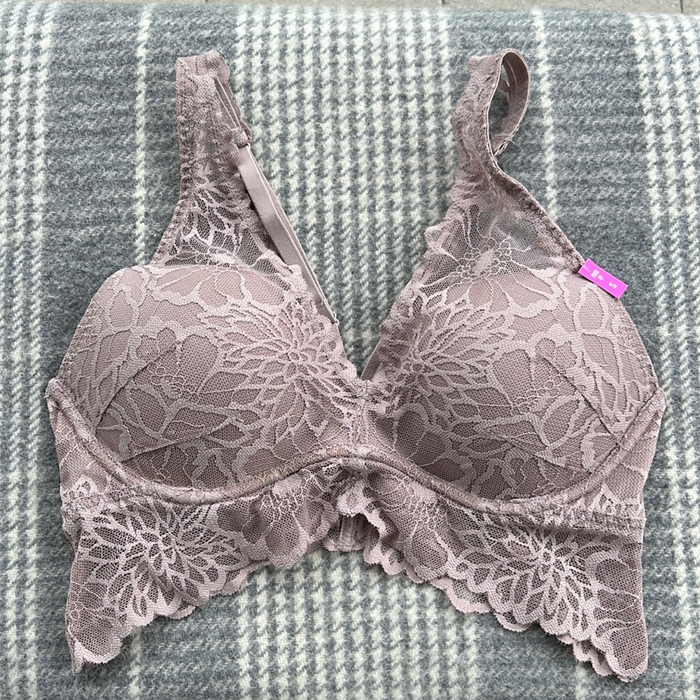 Victoria’s Secret 💕 PINK 💕 lace bralette NWT ~ size small